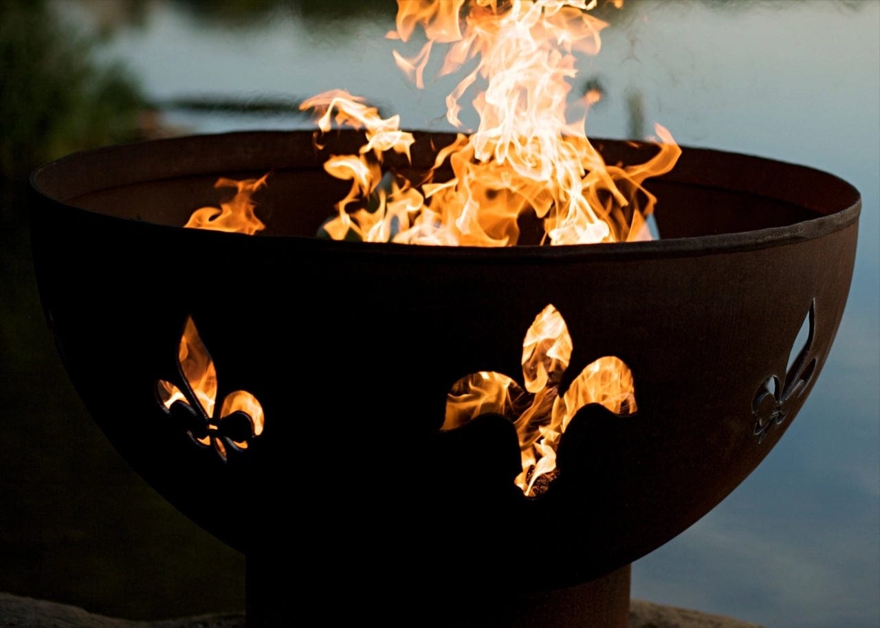 Fire Pit Art Fleur de Lis - Backyard Marketplace