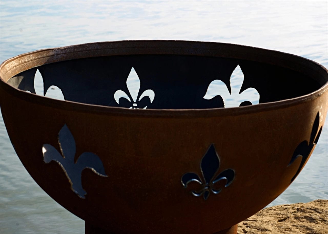 Fire Pit Art Fleur de Lis - Backyard Marketplace