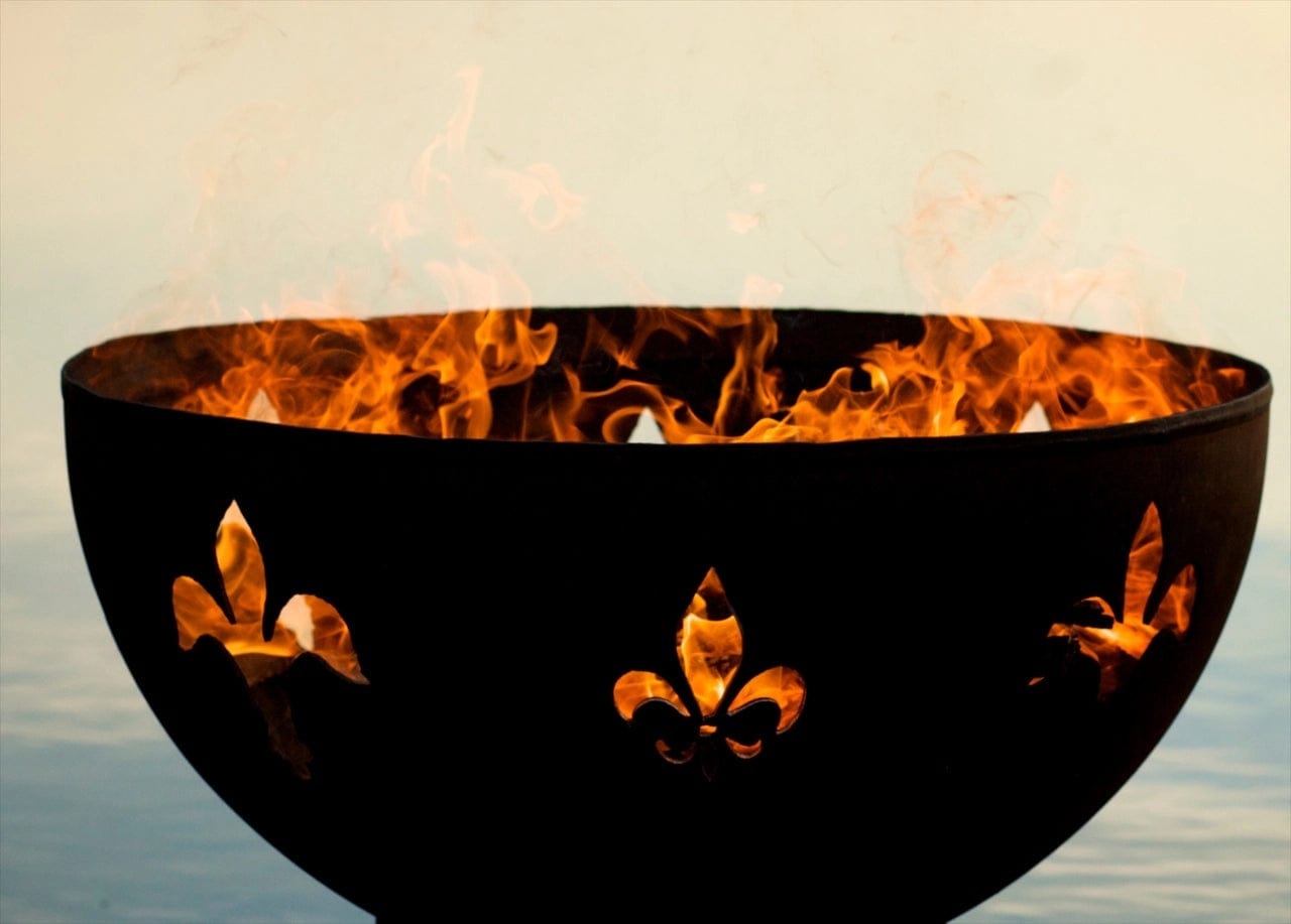 Fire Pit Art Fleur de Lis - Backyard Marketplace