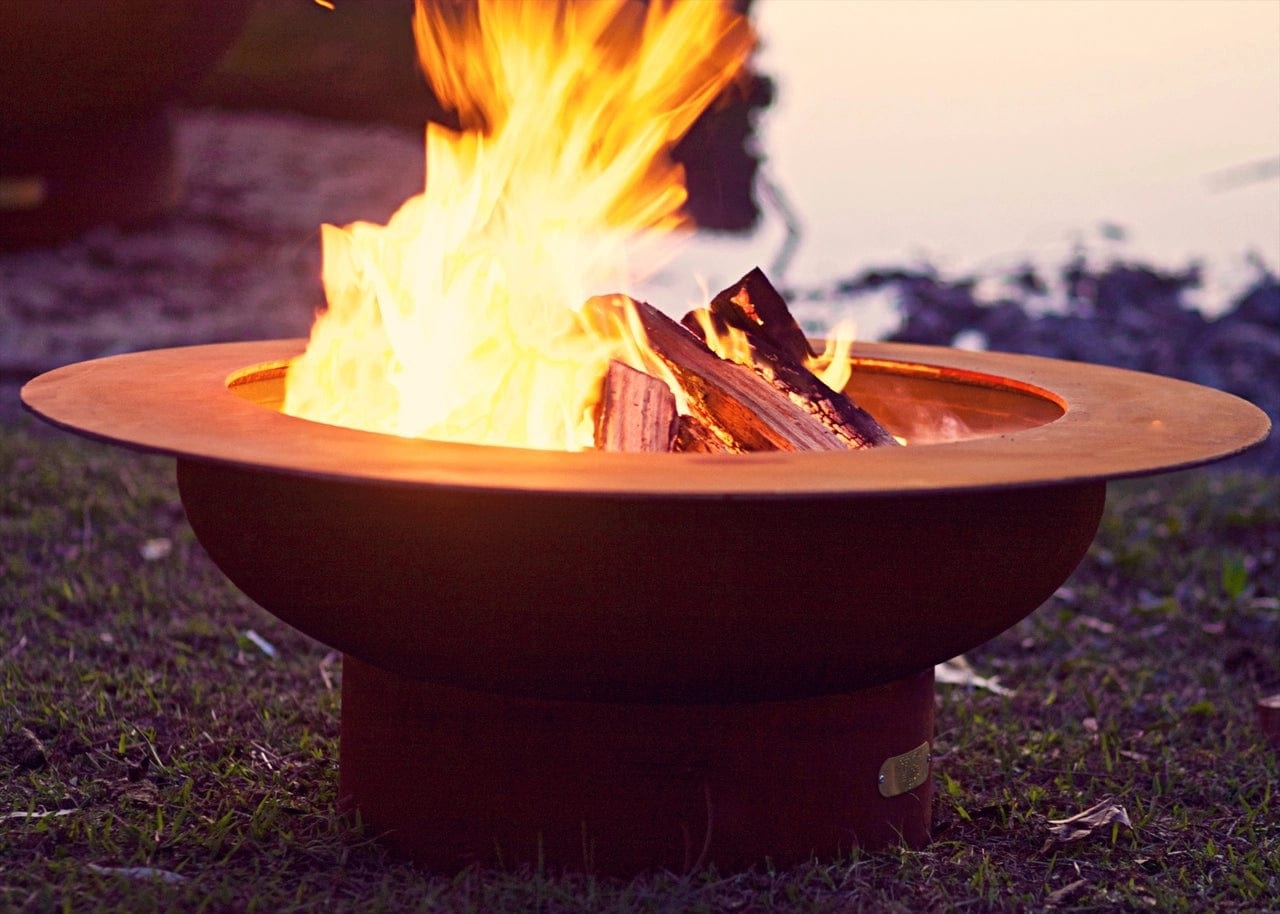Fire Pit Art Saturn - Backyard Marketplace